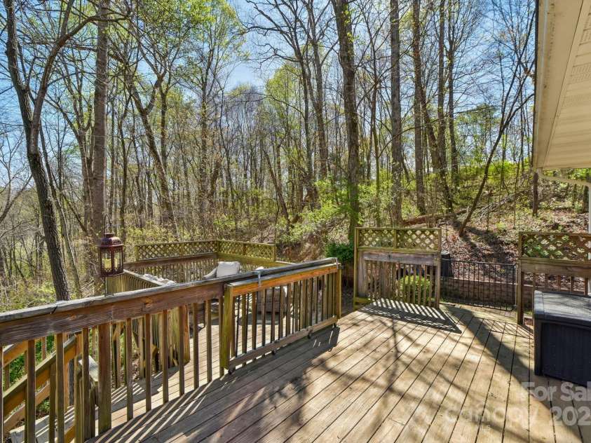 53 Haly Ho Drive, Candler, NC 28715.  MLS# CAR4250677, YatesRealty ID 11635. 