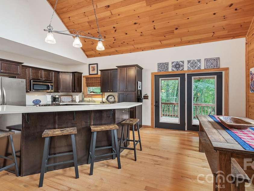 616 Appaloosa Trail, Waynesville, NC 28785.  MLS# CAR4356545, YatesRealty ID 11635. 