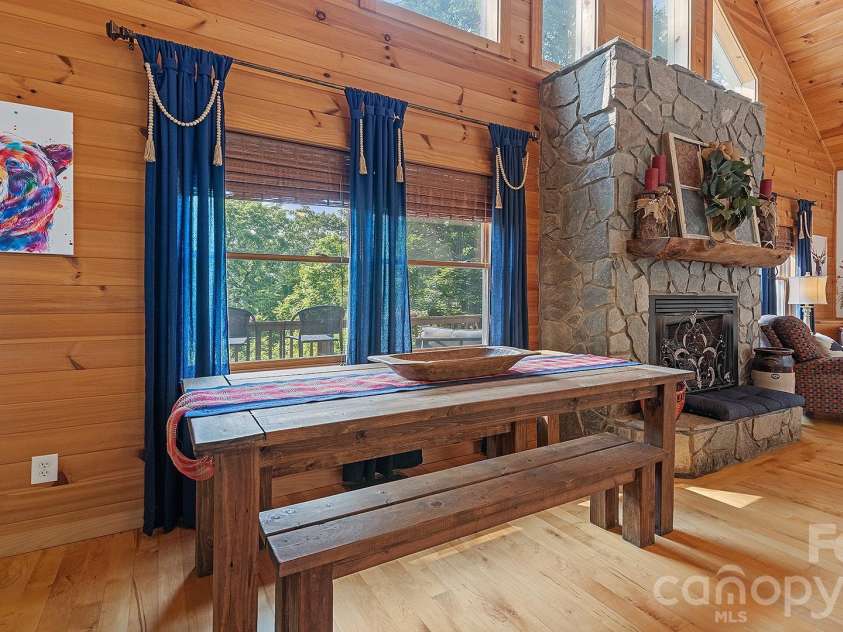 616 Appaloosa Trail, Waynesville, NC 28785.  MLS# CAR4356545, YatesRealty ID 11635. 