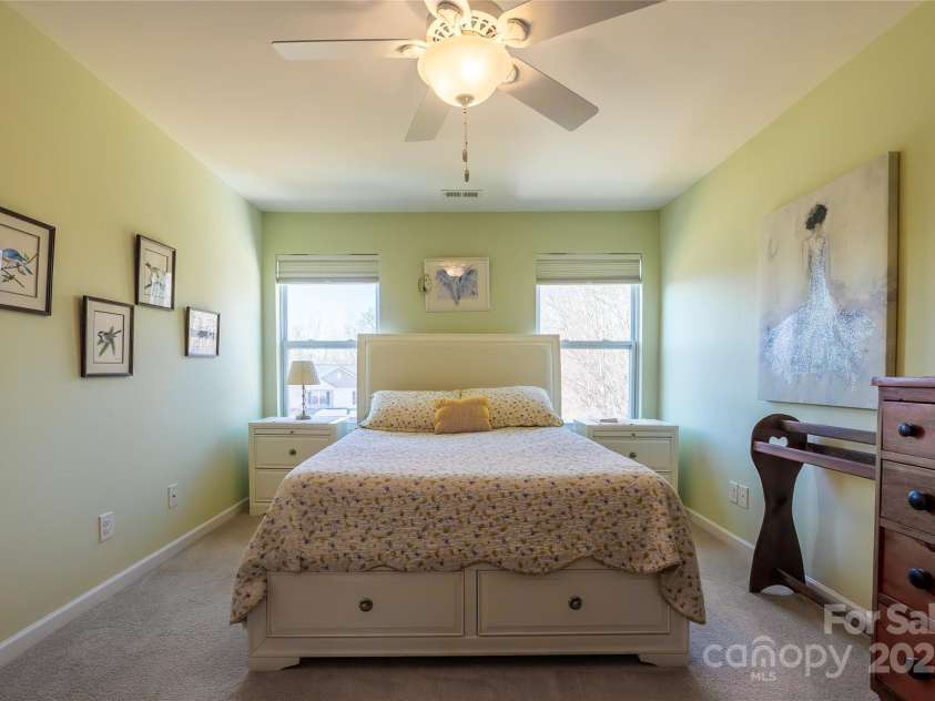 2519 Early Flight Drive, Charlotte, NC 28262.  MLS# CAR4217909, YatesRealty ID 11636. 