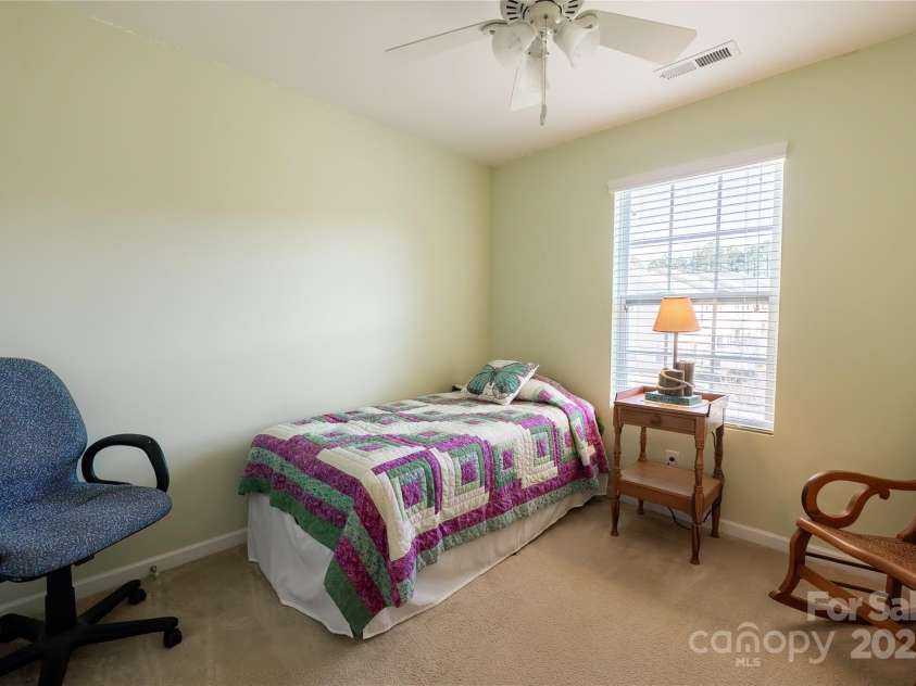 2519 Early Flight Drive, Charlotte, NC 28262.  MLS# CAR4217909, YatesRealty ID 11636. 