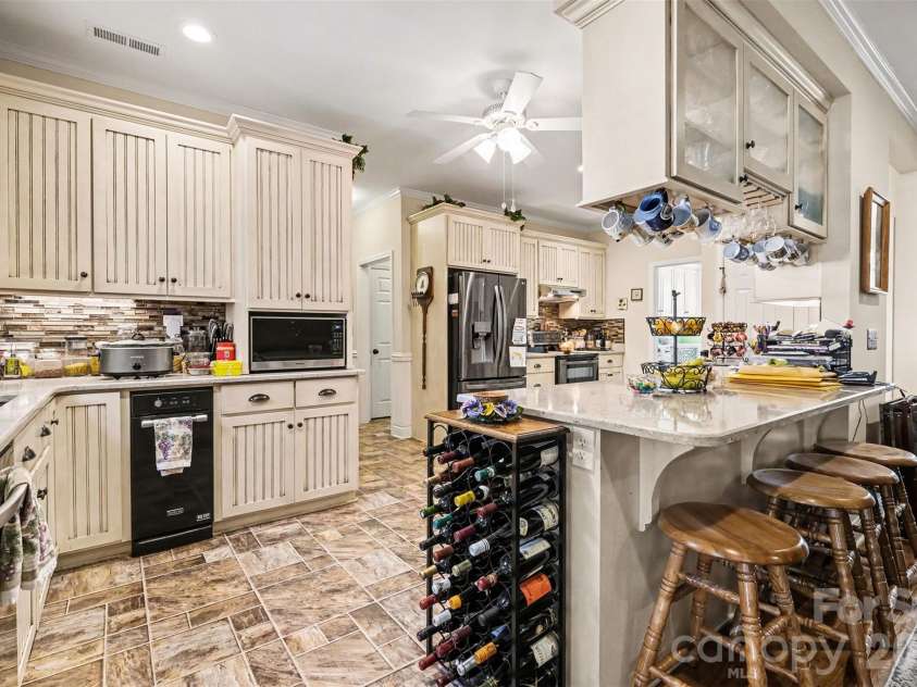 5123 Beckenham Lane, Concord, NC 28025.  MLS# CAR4355969, YatesRealty ID 11636. 