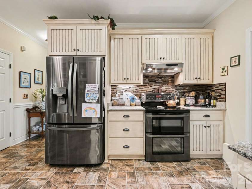 5123 Beckenham Lane, Concord, NC 28025.  MLS# CAR4355969, YatesRealty ID 11636. 