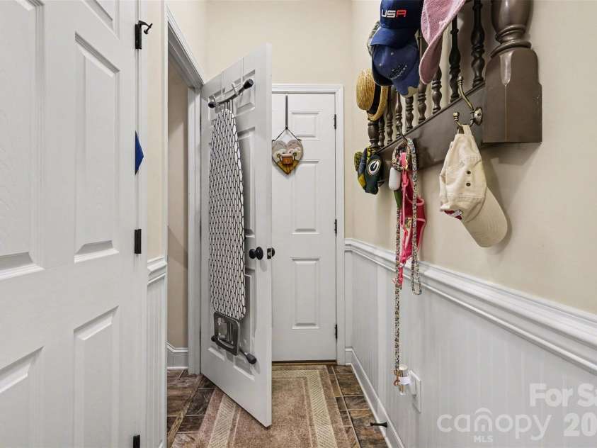 5123 Beckenham Lane, Concord, NC 28025.  MLS# CAR4355969, YatesRealty ID 11636. 
