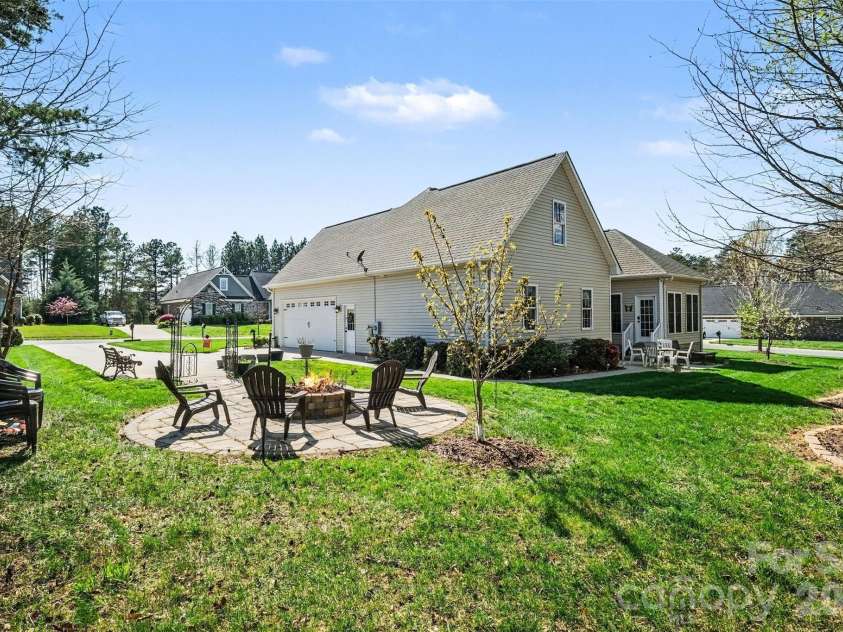 5123 Beckenham Lane, Concord, NC 28025.  MLS# CAR4355969, YatesRealty ID 11636. 