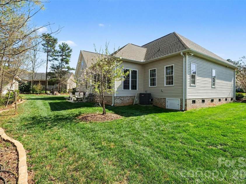 5123 Beckenham Lane, Concord, NC 28025.  MLS# CAR4355969, YatesRealty ID 11636. 