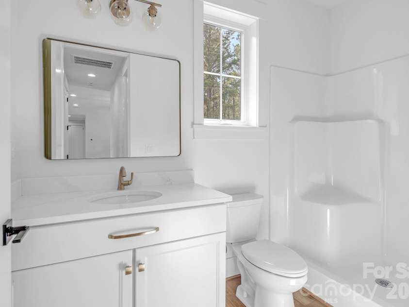 104 Hidden Cove Road, Norwood, NC 28128.  MLS# CAR4352479, YatesRealty ID 11637. Full Bathroom