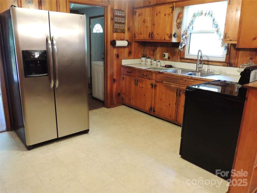 119 Jackson Street, Forest City, NC 28043.  MLS# CAR4255102, YatesRealty ID 11637. Kitchen