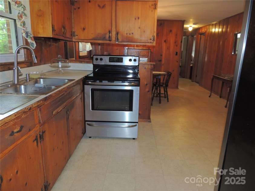 119 Jackson Street, Forest City, NC 28043.  MLS# CAR4255102, YatesRealty ID 11637. Kitchen