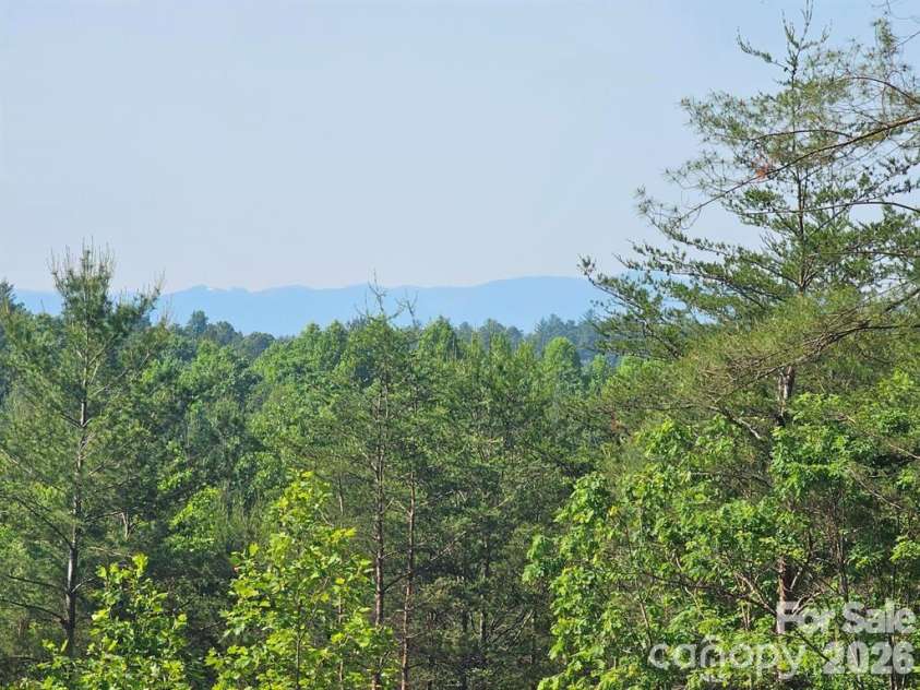 2127 Robert Drive, Morganton, NC 28655.  MLS# CAR4348821, YatesRealty ID 11638. 