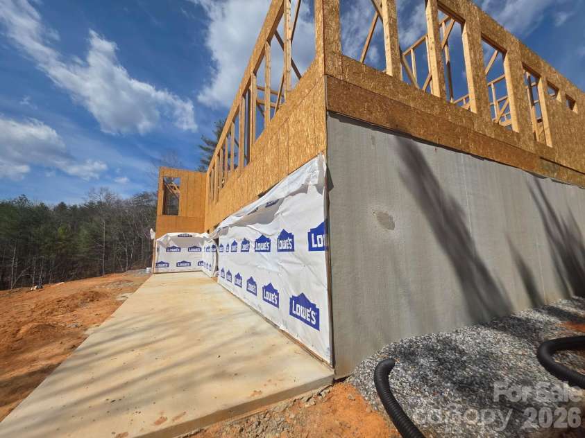 2127 Robert Drive, Morganton, NC 28655.  MLS# CAR4348821, YatesRealty ID 11638. 
