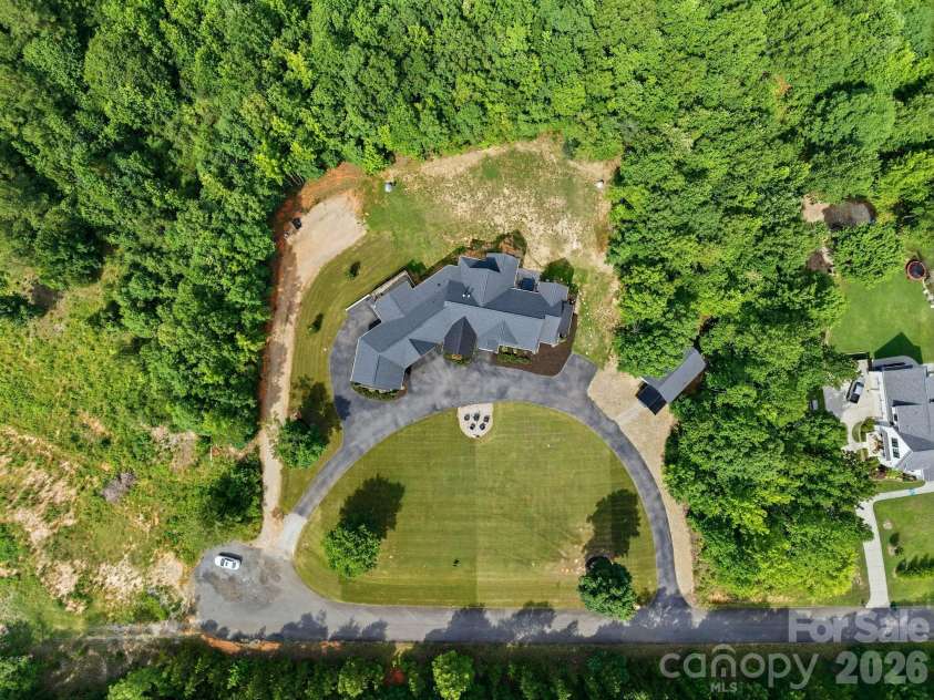 6207 Victory Pass Lane, Waxhaw, NC 28173.  MLS# CAR4398111, YatesRealty ID 11639. 