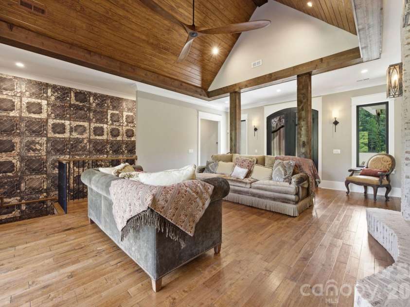 6207 Victory Pass Lane, Waxhaw, NC 28173.  MLS# CAR4398111, YatesRealty ID 11639. 