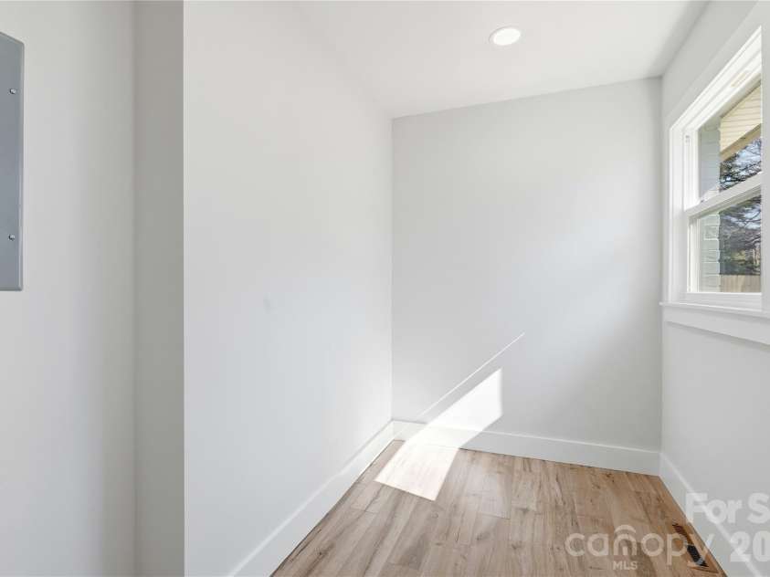 7834 Rainbow Drive, Charlotte, NC 28227.  MLS# CAR4346214, YatesRealty ID 11639. 