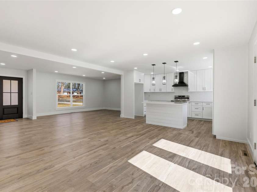 7834 Rainbow Drive, Charlotte, NC 28227.  MLS# CAR4346214, YatesRealty ID 11639. 