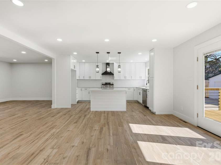 7834 Rainbow Drive, Charlotte, NC 28227.  MLS# CAR4346214, YatesRealty ID 11639. 