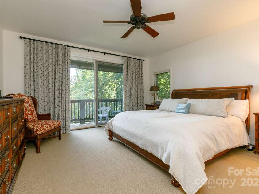 410 Springhouse Drive, Burnsville, NC 28714.  MLS# CAR4178443, YatesRealty ID 1164. 