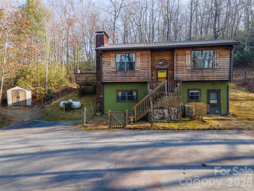 84 Forest Trail, Balsam Grove, NC 28708.  MLS# CAR4339834, YatesRealty ID 1164. 