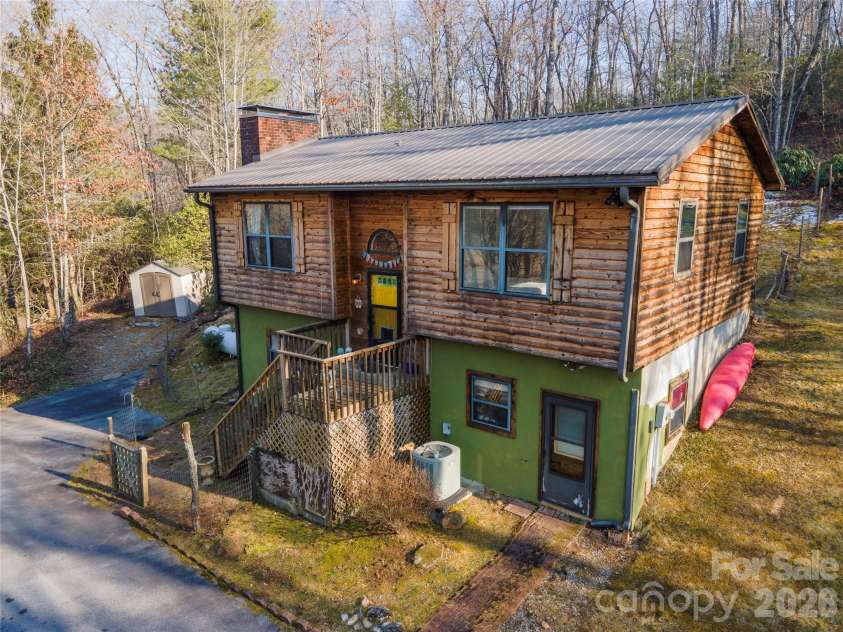 84 Forest Trail, Balsam Grove, NC 28708.  MLS# CAR4339834, YatesRealty ID 1164. 