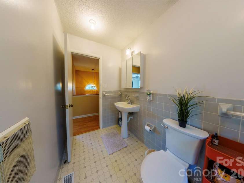84 Forest Trail, Balsam Grove, NC 28708.  MLS# CAR4339834, YatesRealty ID 1164. 