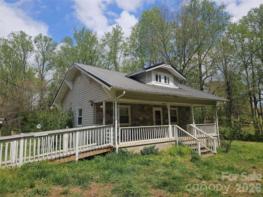 371 Beason Road, Mooresboro, NC 28114.  MLS# CAR4351382, YatesRealty ID 11640. 
