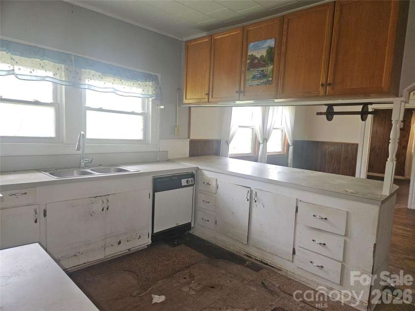371 Beason Road, Mooresboro, NC 28114.  MLS# CAR4351382, YatesRealty ID 11640. 