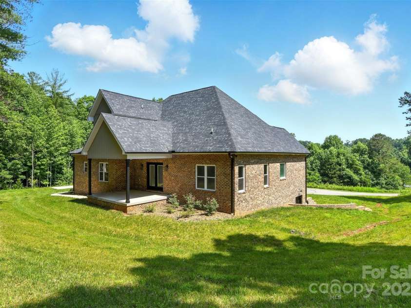 5943 Vintage Court, Granite Falls, NC 28630.  MLS# CAR4227823, YatesRealty ID 11640. 