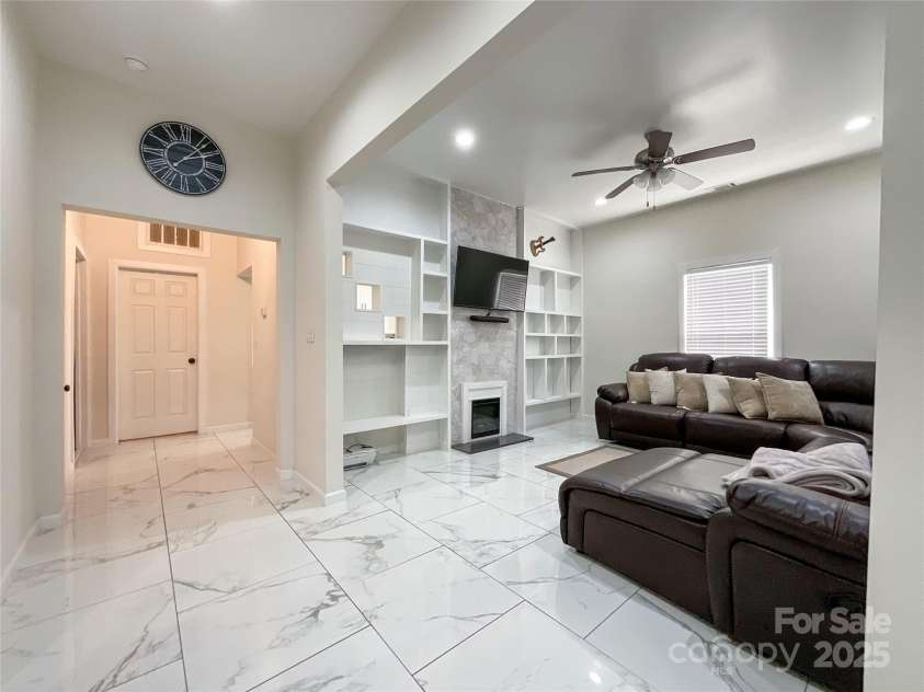 101 Loya Street, Mount Holly, NC 28120.  MLS# CAR4231498, YatesRealty ID 11641. 