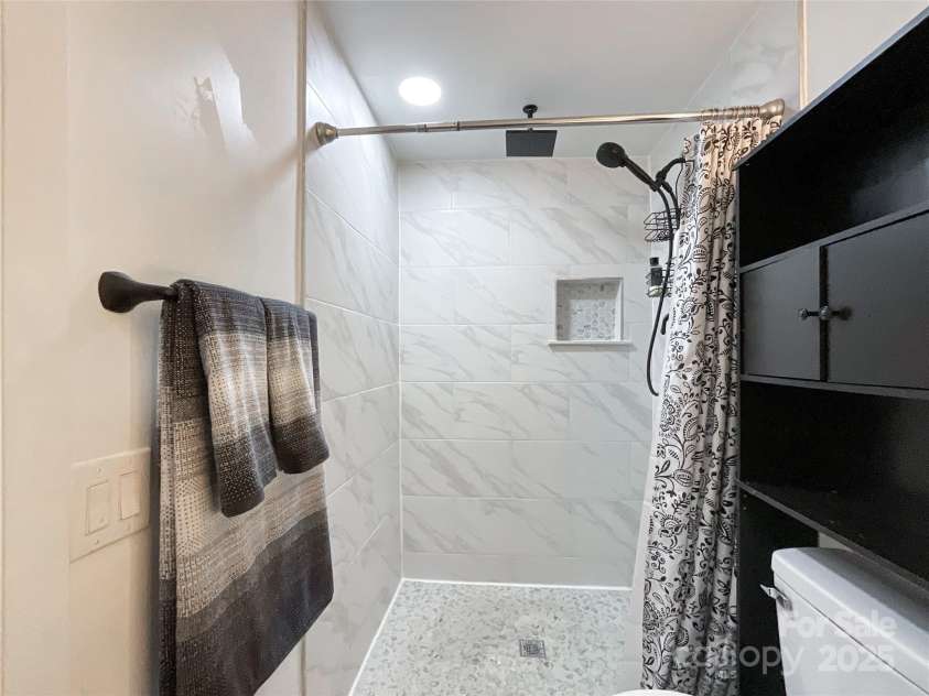 101 Loya Street, Mount Holly, NC 28120.  MLS# CAR4231498, YatesRealty ID 11641. 