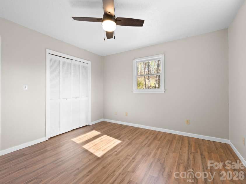 331 River Ridge Drive, Burnsville, NC 28714.  MLS# CAR4346818, YatesRealty ID 11641. 