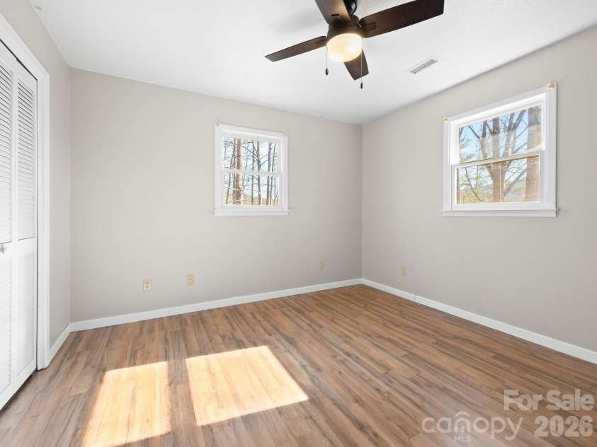 331 River Ridge Drive, Burnsville, NC 28714.  MLS# CAR4346818, YatesRealty ID 11641. 