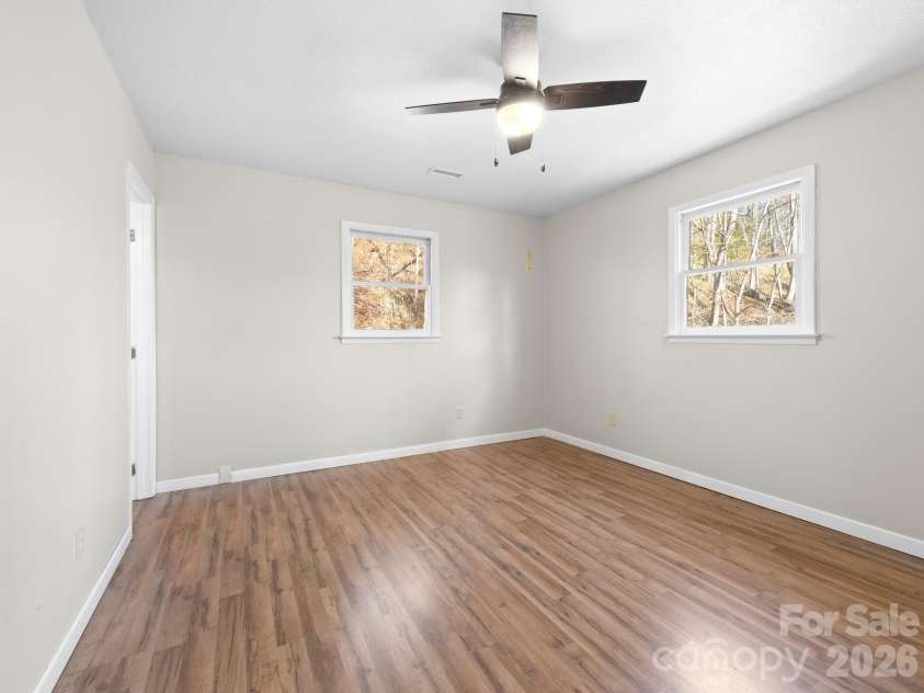 331 River Ridge Drive, Burnsville, NC 28714.  MLS# CAR4346818, YatesRealty ID 11641. 
