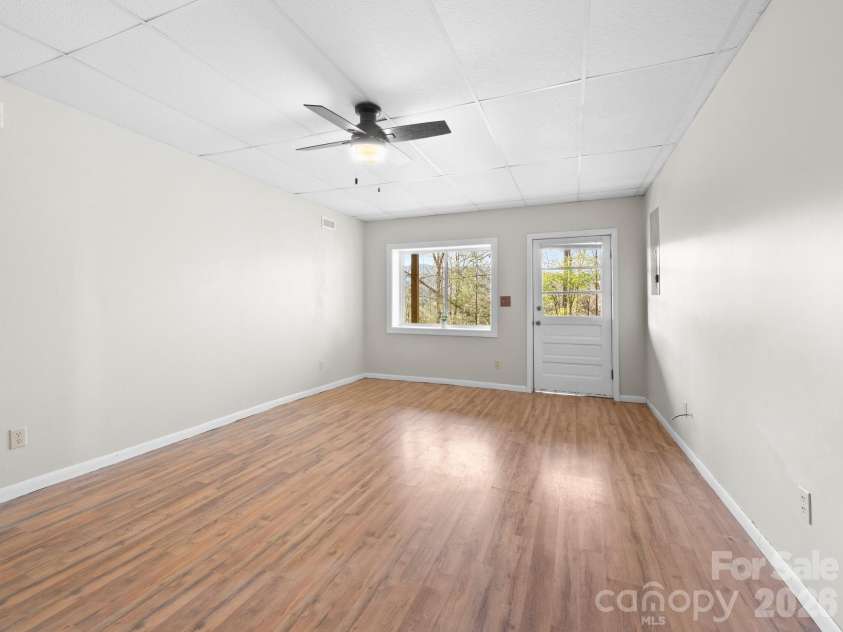 331 River Ridge Drive, Burnsville, NC 28714.  MLS# CAR4346818, YatesRealty ID 11641. 