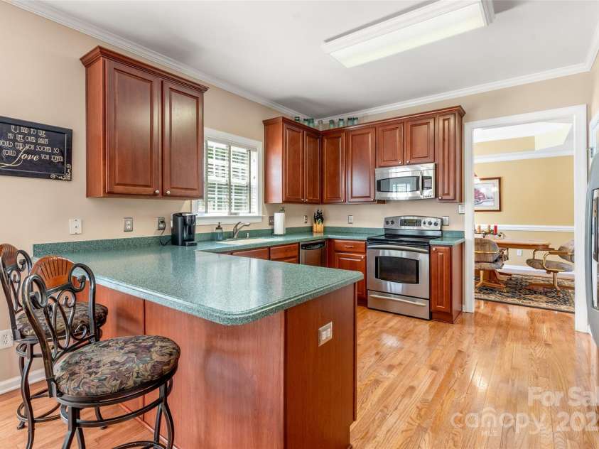 100 Oakwood Meadow Drive, Mooresville, NC 28115.  MLS# CAR4254955, YatesRealty ID 11646. 