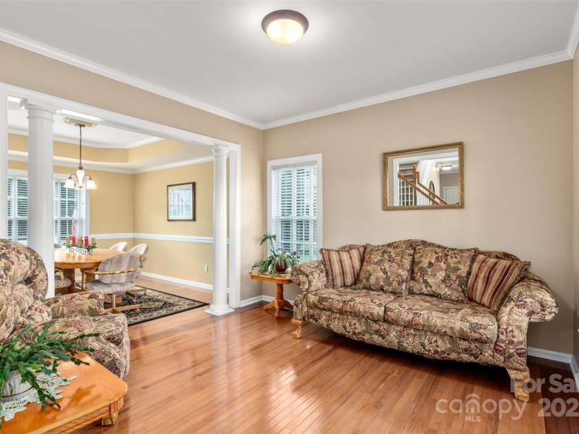 100 Oakwood Meadow Drive, Mooresville, NC 28115.  MLS# CAR4254955, YatesRealty ID 11646. 