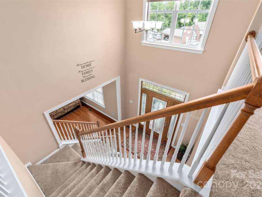 100 Oakwood Meadow Drive, Mooresville, NC 28115.  MLS# CAR4254955, YatesRealty ID 11646. 