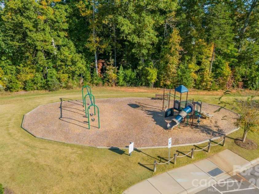 1141 Overlake Drive, Belmont, NC 28012.  MLS# CAR4336067, YatesRealty ID 11647. Community Playground