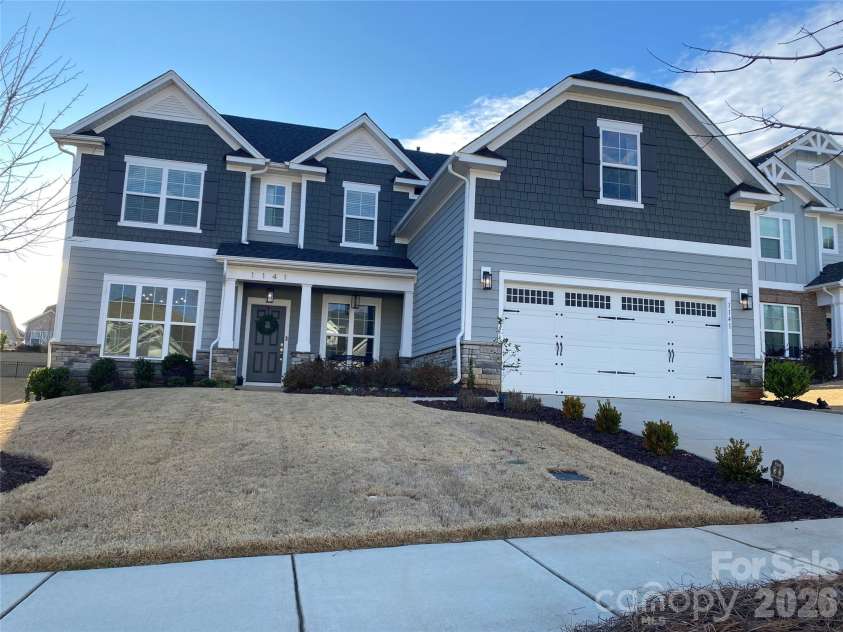 1141 Overlake Drive, Belmont, NC 28012.  MLS# CAR4336067, YatesRealty ID 11647. Front Yard Winter *