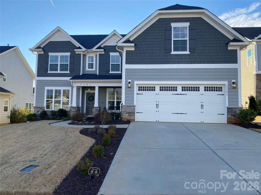 1141 Overlake Drive, Belmont, NC 28012.  MLS# CAR4336067, YatesRealty ID 11647. Front Yard Winter **