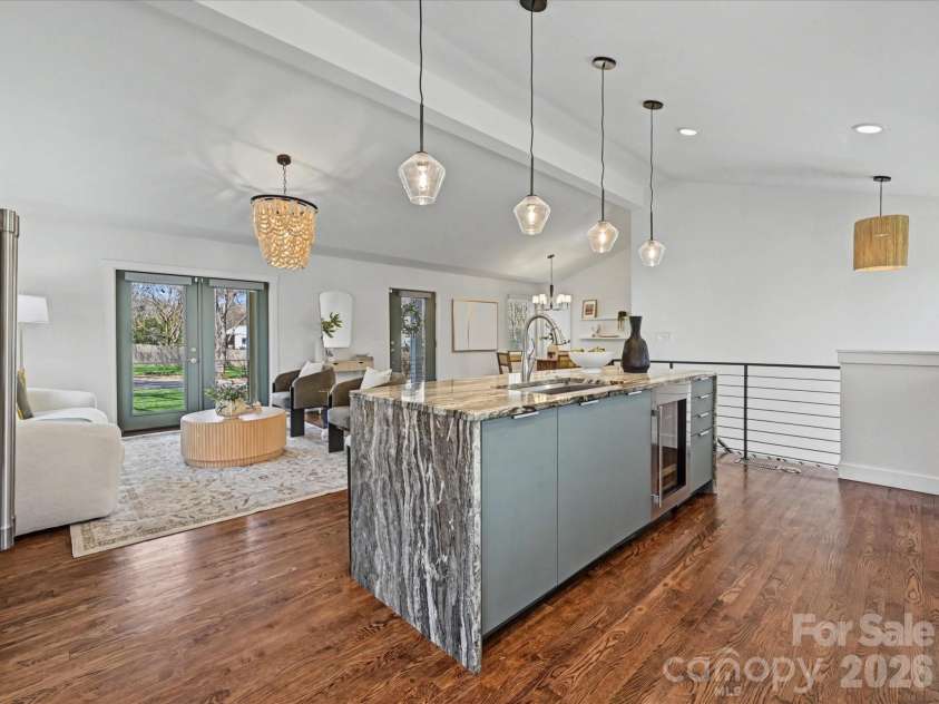 1733 Piccadilly Drive, Charlotte, NC 28211.  MLS# CAR4353118, YatesRealty ID 11648. Kitchen 