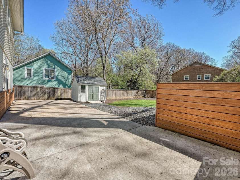 1733 Piccadilly Drive, Charlotte, NC 28211.  MLS# CAR4353118, YatesRealty ID 11648. Rear Patio 