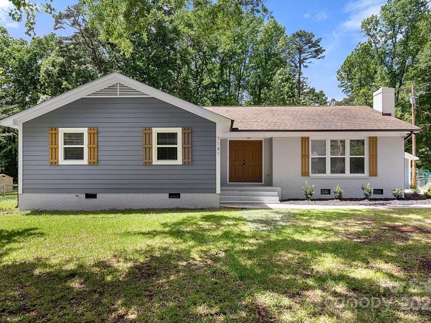 7141 Pitchfork Lane, Mint Hill, NC 28227.  MLS# CAR4248286, YatesRealty ID 11648. 