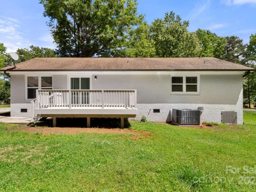 7141 Pitchfork Lane, Mint Hill, NC 28227.  MLS# CAR4248286, YatesRealty ID 11648. 