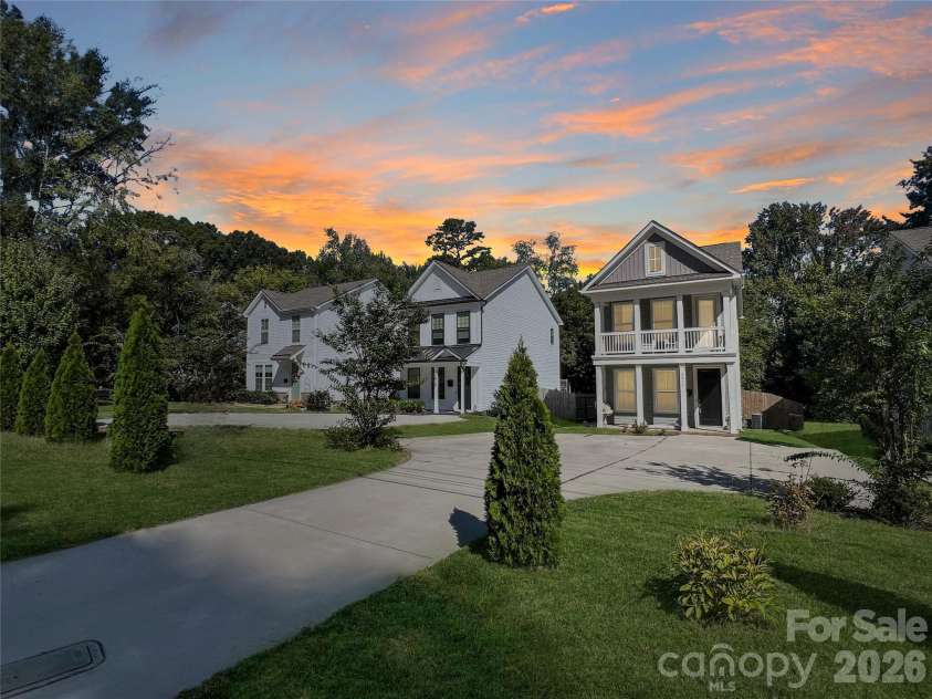 2817 Shamrock Drive, Charlotte, NC 28205.  MLS# CAR4355580, YatesRealty ID 11649. 