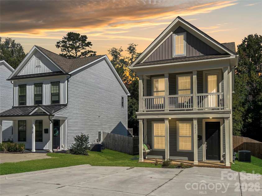 2817 Shamrock Drive, Charlotte, NC 28205.  MLS# CAR4355580, YatesRealty ID 11649. 