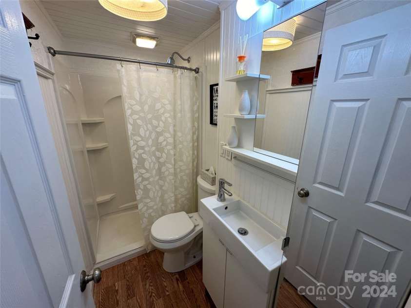 215 Grand View Drive, New London, NC 28127.  MLS# CAR4199805, YatesRealty ID 1165. 