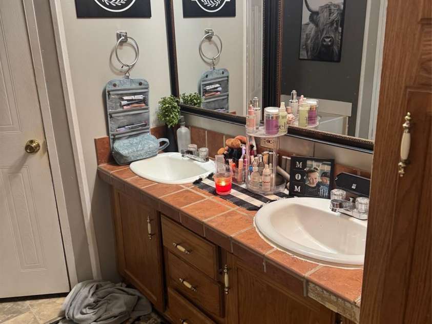 456 Cornelius Road, Mooresville, NC 28117.  MLS# CAR4267221, YatesRealty ID 1165. 