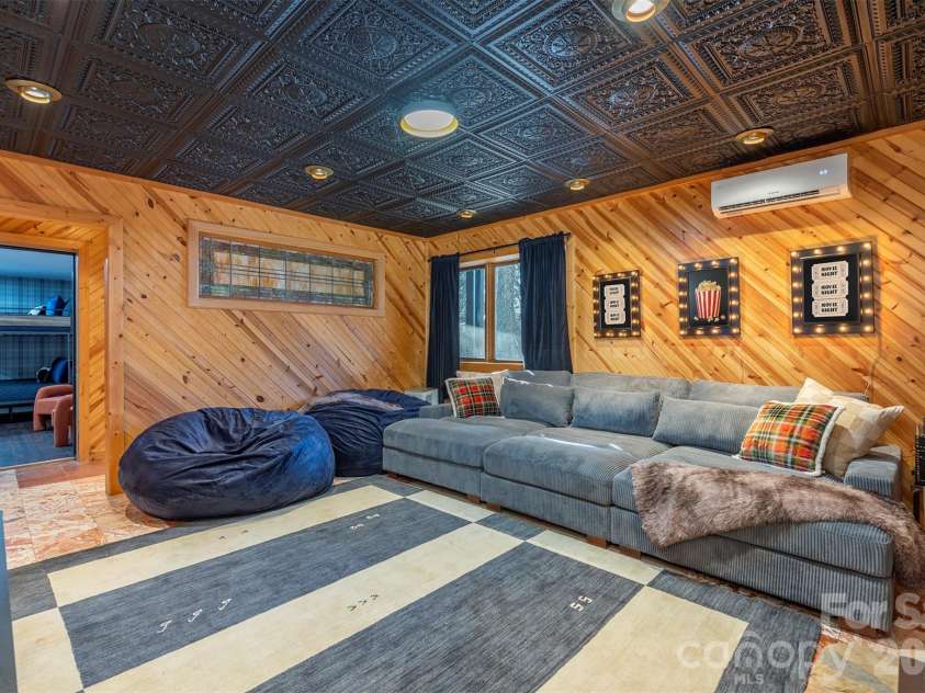 2338 El Miner Drive, Mars Hill, NC 28754.  MLS# CAR4322758, YatesRealty ID 11650. 
