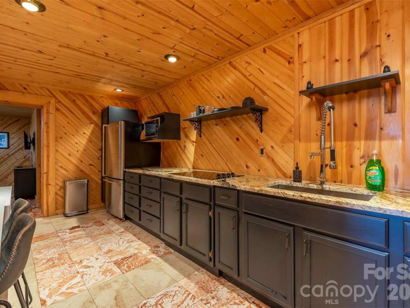 2338 El Miner Drive, Mars Hill, NC 28754.  MLS# CAR4322758, YatesRealty ID 11650. 
