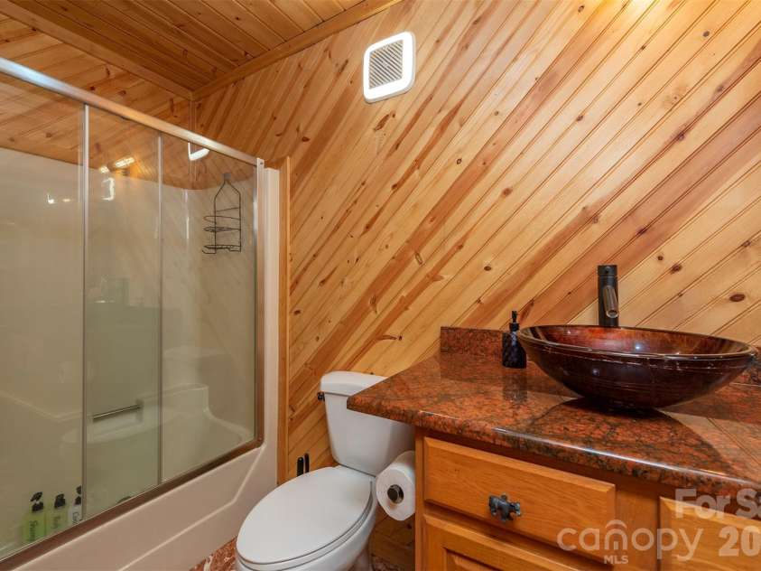 2338 El Miner Drive, Mars Hill, NC 28754.  MLS# CAR4322758, YatesRealty ID 11650. 